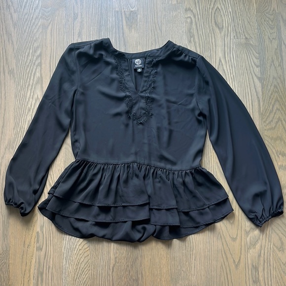 Bobeau Women's Double Ruffle Hem Split Neck Top - Sz XS - Like New - Picture 2 of 7